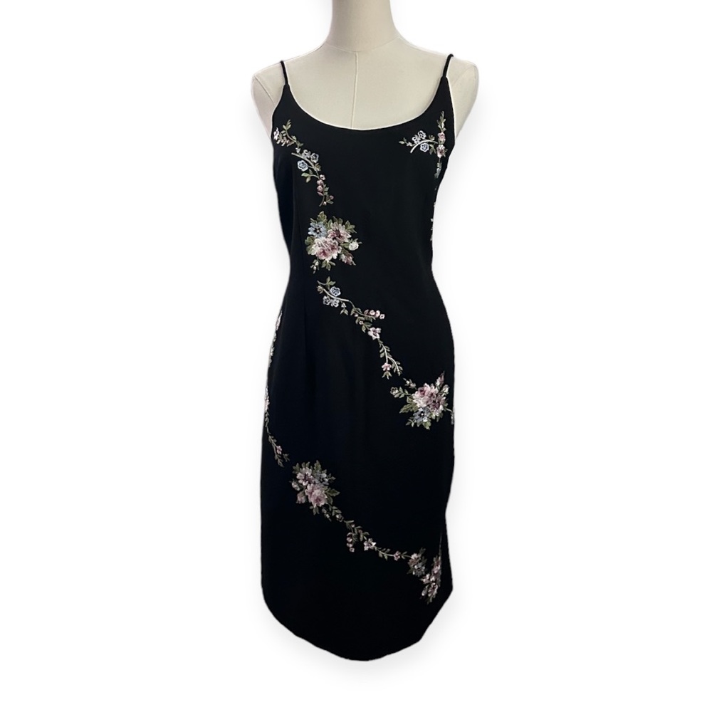 Vintage NWT Black Floral Embroidered Dress size women’s 8 medium M